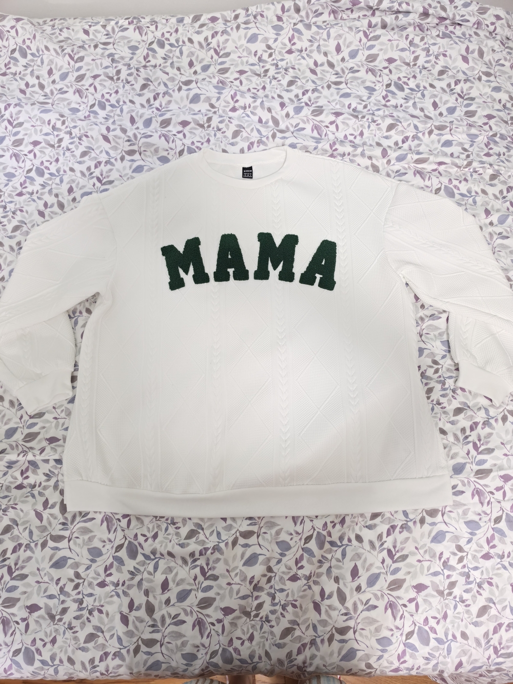 White 'MAMA' Crewneck Sweater with Green Appliqué Shein  Medium
